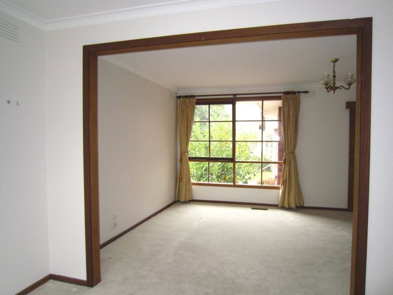 2/90 Windsor Crescent, Mont Albert VIC 3127