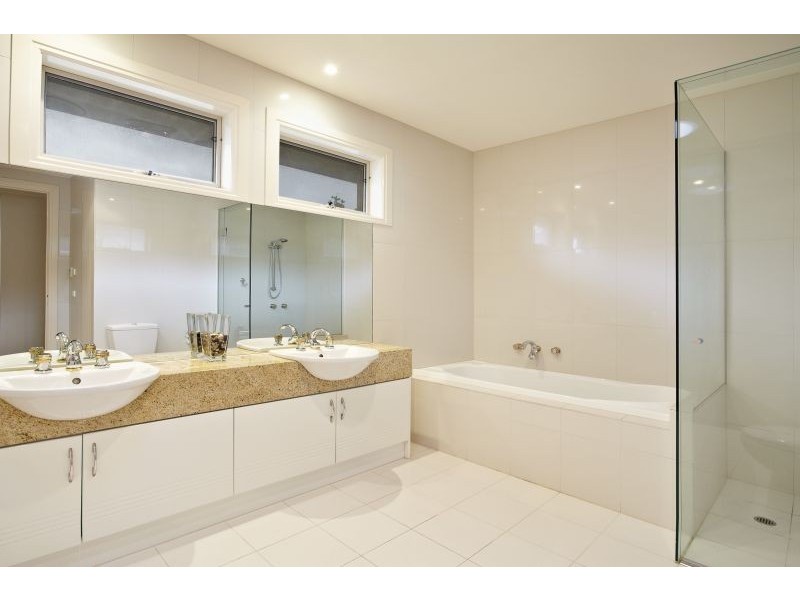 2/55 Yerrin Street, Balwyn VIC 3103