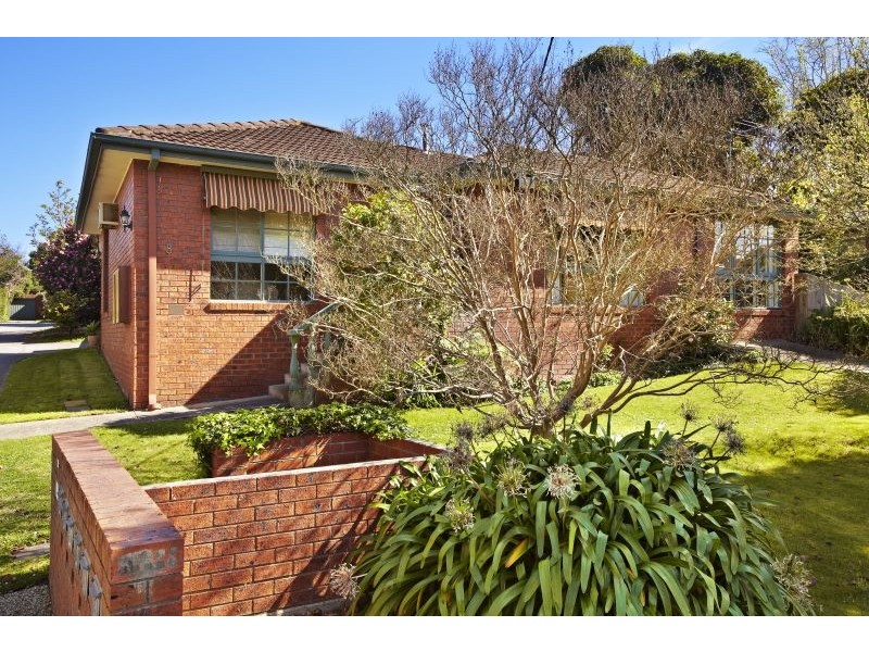 1/8 Florence Road, Surrey Hills VIC 3127
