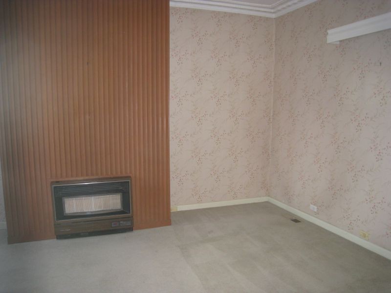 8 Corlett Street, Mont Albert VIC 3127