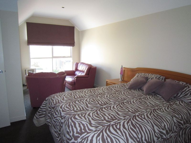 4/5 Chatham Road, Canterbury VIC 3126