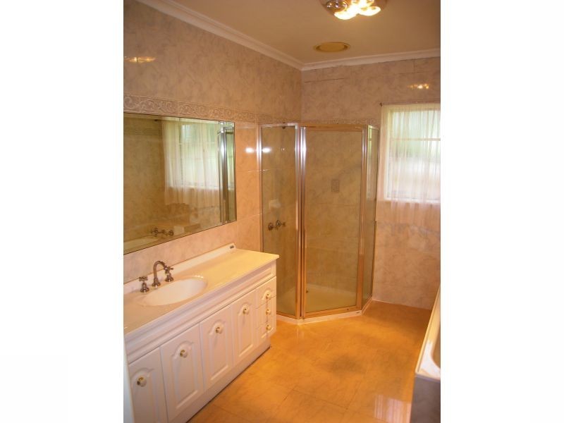 23 Carawatha Road, Doncaster VIC 3108