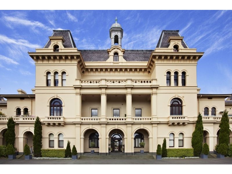 36 Wiltshire Drive, Kew VIC 3101