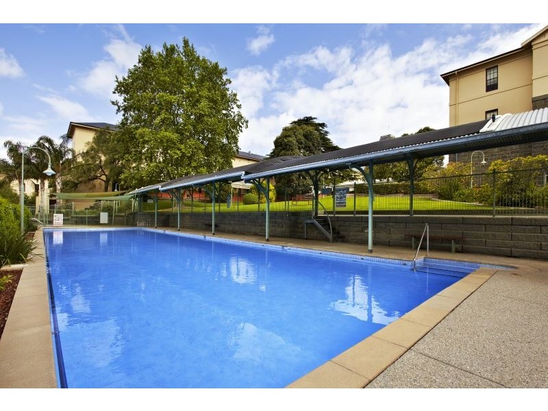 36 Wiltshire Drive, Kew VIC 3101
