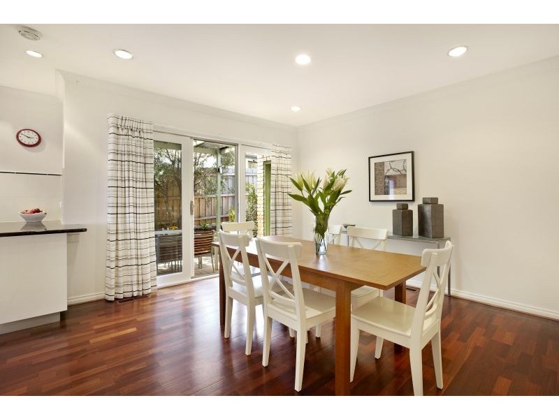 1/14 Oak Street, Surrey Hills VIC 3127