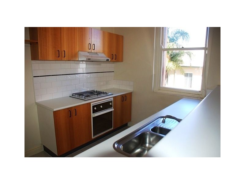 77 Wiltshire Drive, Kew VIC 3101