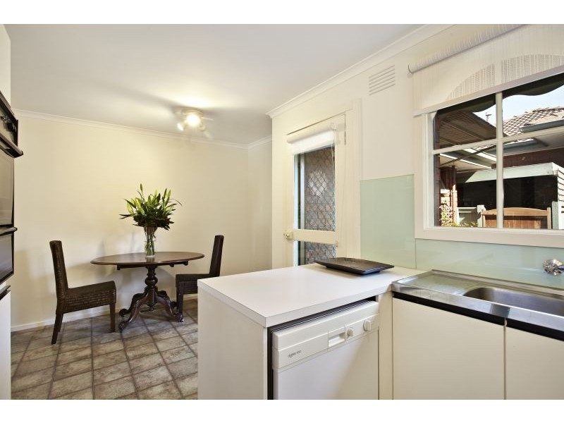 1/8 Florence Road, Surrey Hills VIC 3127