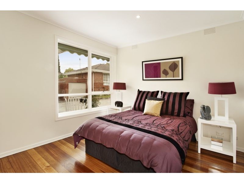 14/17 Kingsley Crescent, Mont Albert VIC 3127