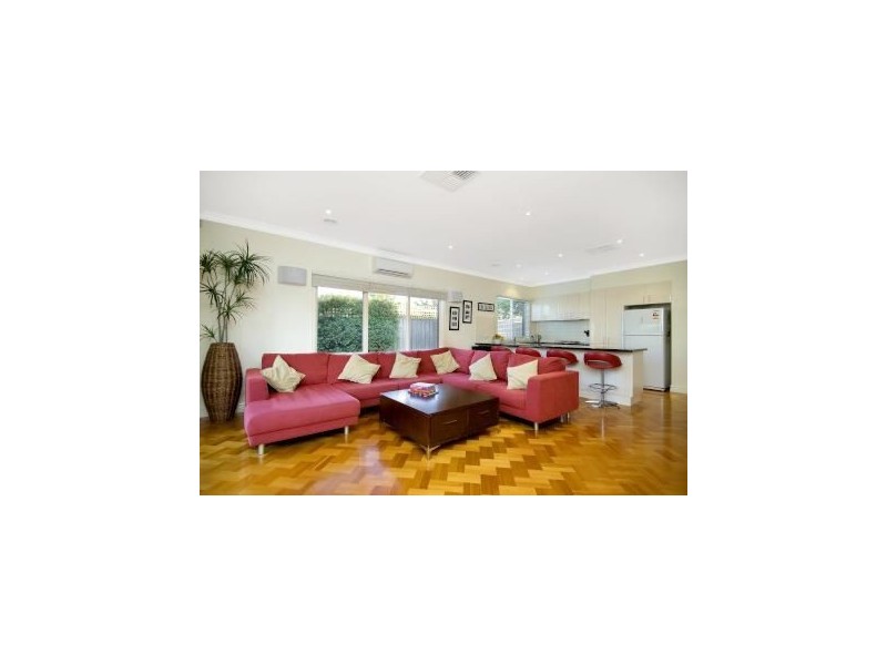 2/37 Olympiad Cres, Box Hill North VIC 3129