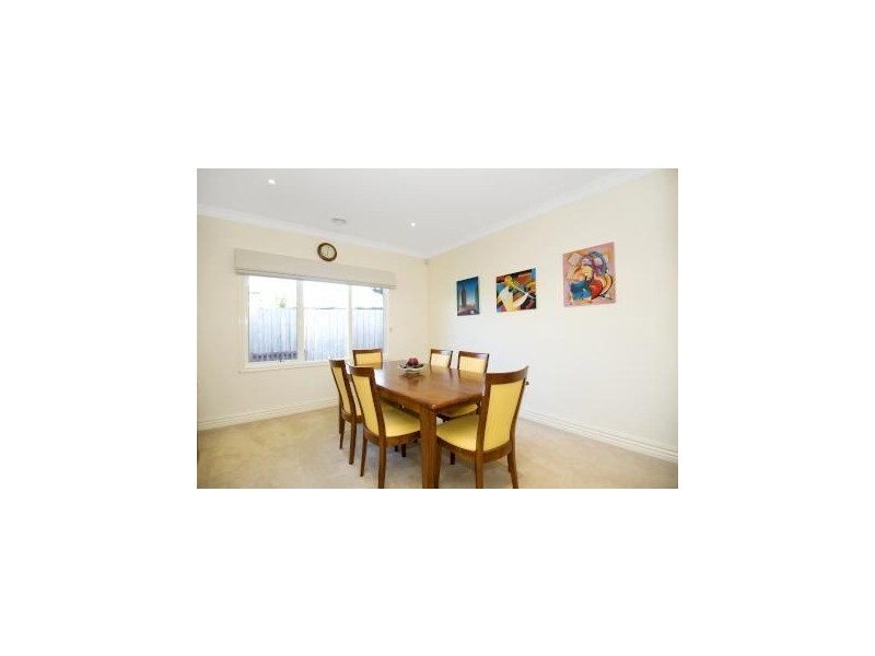 2/37 Olympiad Cres, Box Hill North VIC 3129