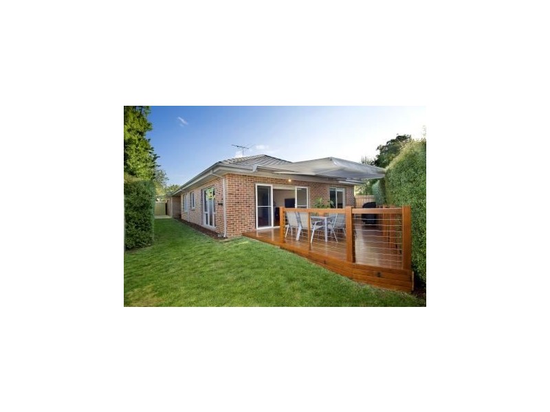 2/37 Olympiad Cres, Box Hill North VIC 3129