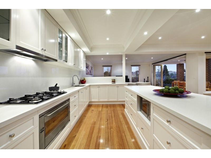 10 Yarrbat Avenue, Balwyn VIC 3103