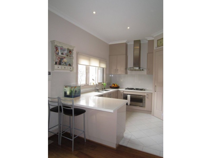 2/322 Cotham Road, Kew VIC 3101