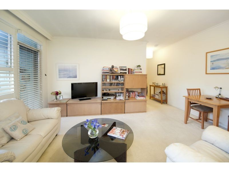 11/6 Osborne Avenue, Glen Iris VIC 3146