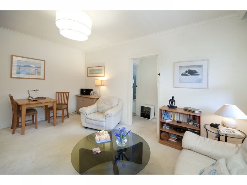 11/6 Osborne Avenue, Glen Iris VIC 3146