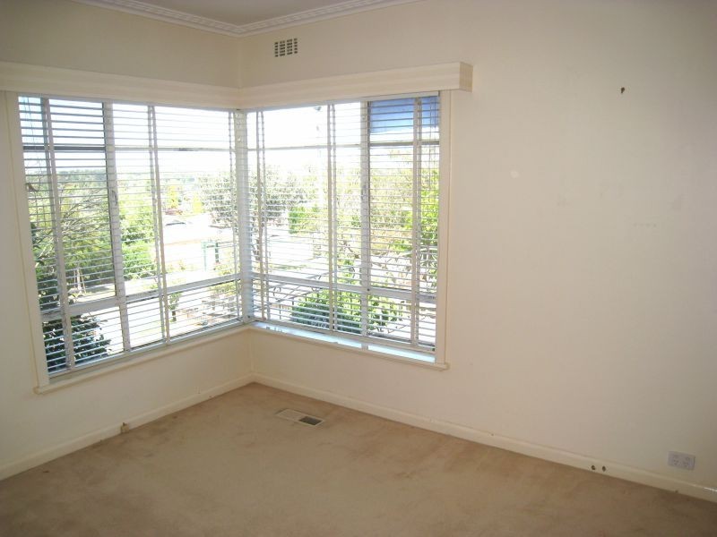 23 Carawatha Road, Doncaster VIC 3108