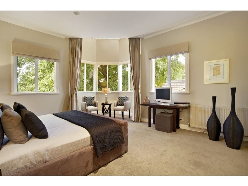 15 Boston Road, Balwyn VIC 3103