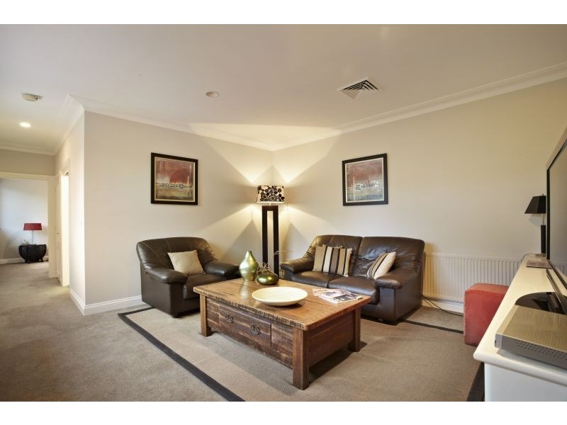 15 Boston Road, Balwyn VIC 3103