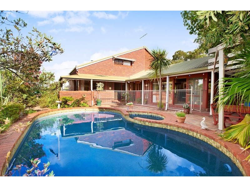 11 Milne Road, Mont Albert North VIC 3129