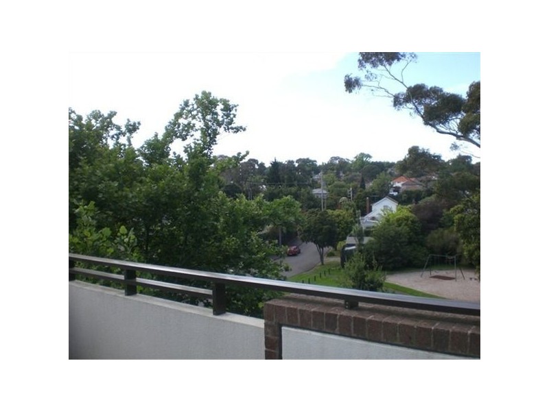 201/53 Chaucer Crescent, Canterbury VIC 3126