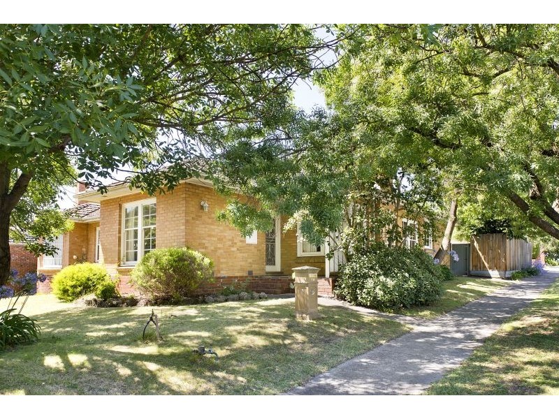 14 & 14a Maylands Avenue, Balwyn North VIC 3104