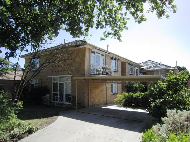 1/5 Willow Grove, Canterbury VIC 3126
