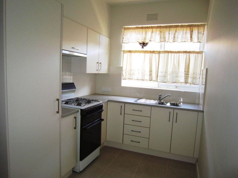 1/5 Willow Grove, Canterbury VIC 3126