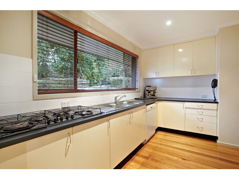 15 Briggs Street, Mont Albert North VIC 3129