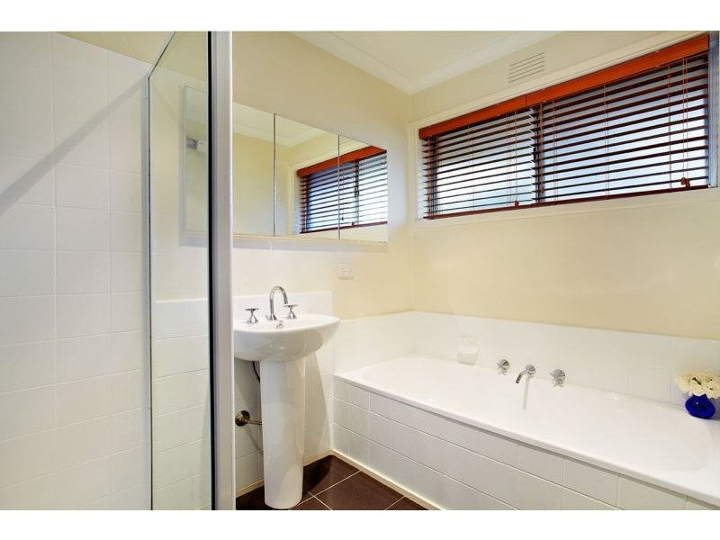 15 Briggs Street, Mont Albert North VIC 3129