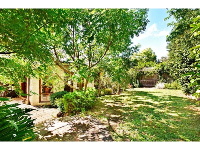 16 Salisbury Avenue, Blackburn VIC 3130