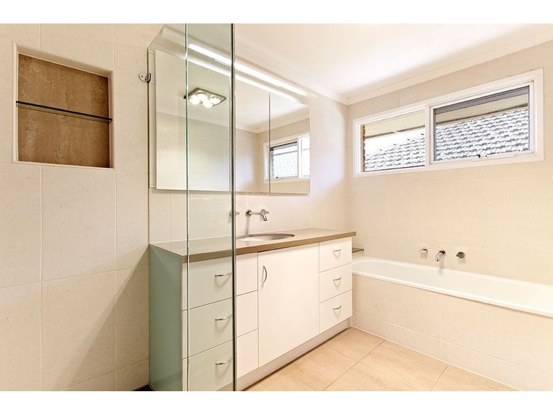 7 Alexandra Avenue, Canterbury VIC 3126
