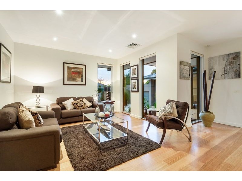 12A Orchard Crescent, Mont Albert North VIC 3129