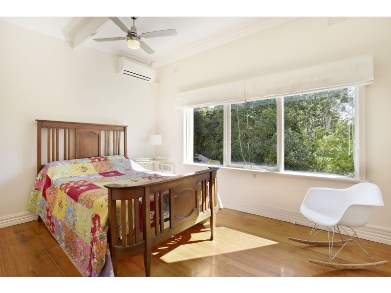 2/11 Paisley Street, Box Hill North VIC 3129
