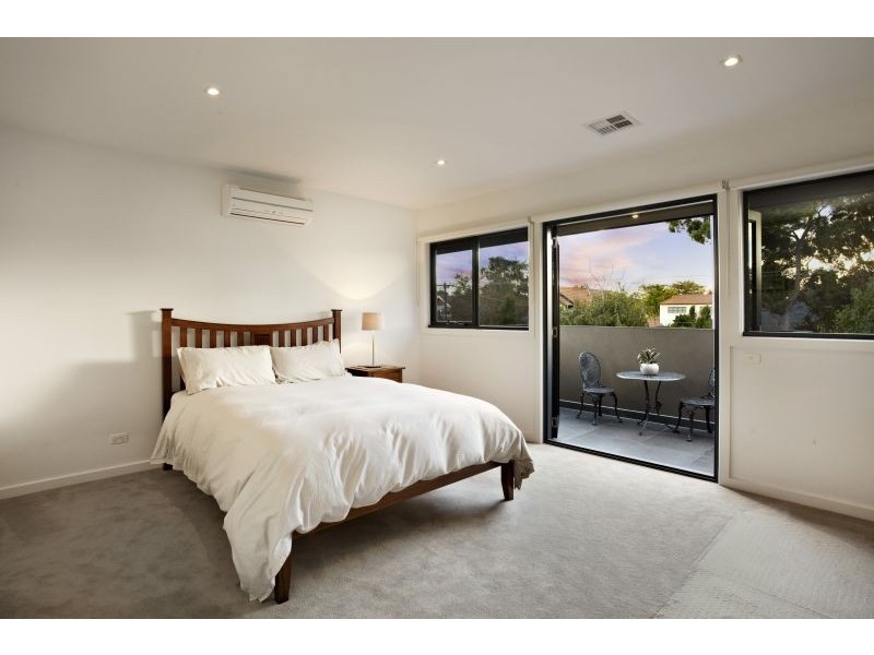 14 Uvadale Grove, Kew VIC 3101