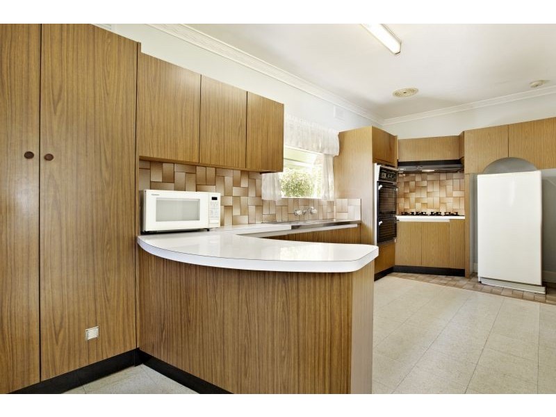 18 Abercrombie Street, Balwyn VIC 3103