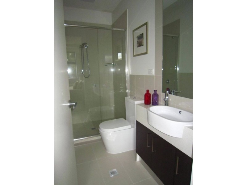 11/1072 Burke Road, Kew VIC 3101