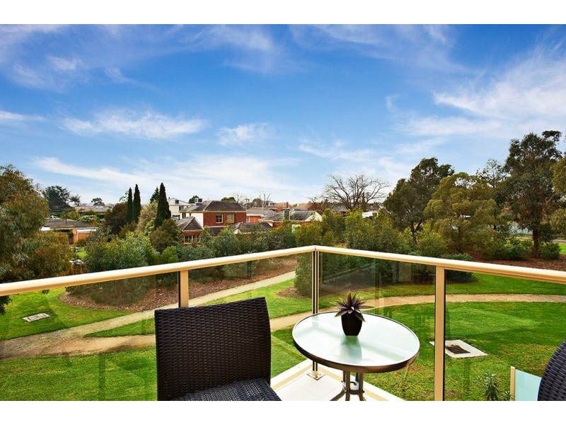 2:11/1072 Burke Road, Balwyn North VIC 3104