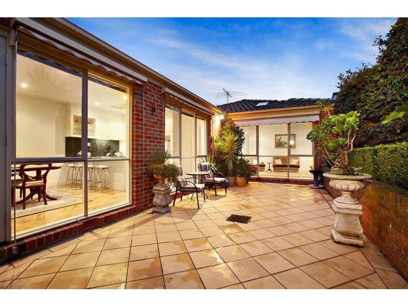 1/2 Kireep Road, Balwyn VIC 3103