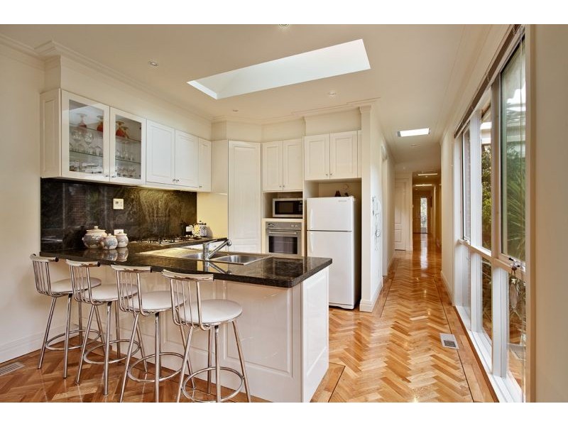 1/2 Kireep Road, Balwyn VIC 3103