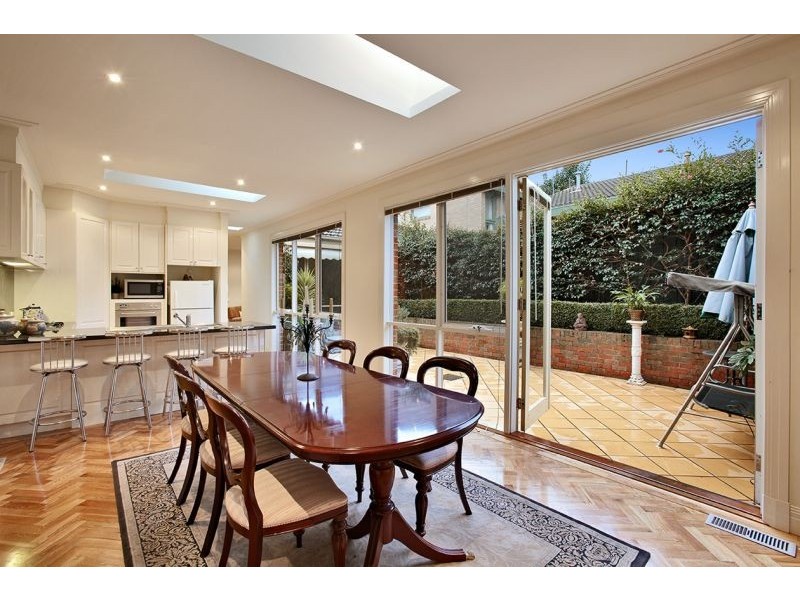 1/2 Kireep Road, Balwyn VIC 3103