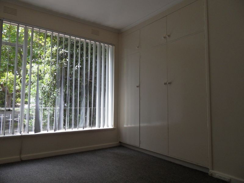 3/64 Studley Park Road, Kew VIC 3101