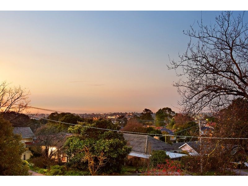 24 Landen Avenue, Balwyn North VIC 3104