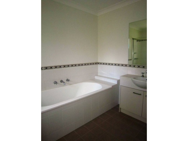 1/10 Keats Street, Burwood East VIC 3151