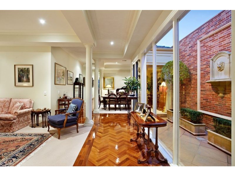 62A Alexandra Avenue, Canterbury VIC 3126