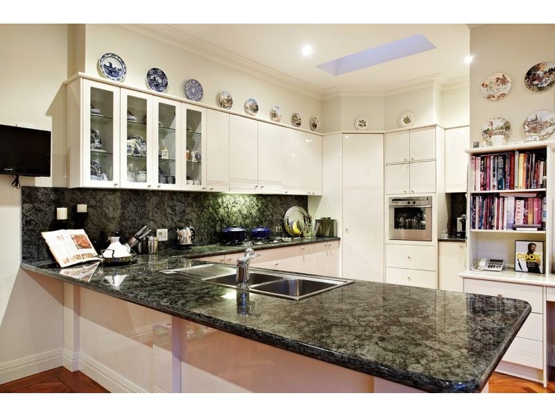 62A Alexandra Avenue, Canterbury VIC 3126