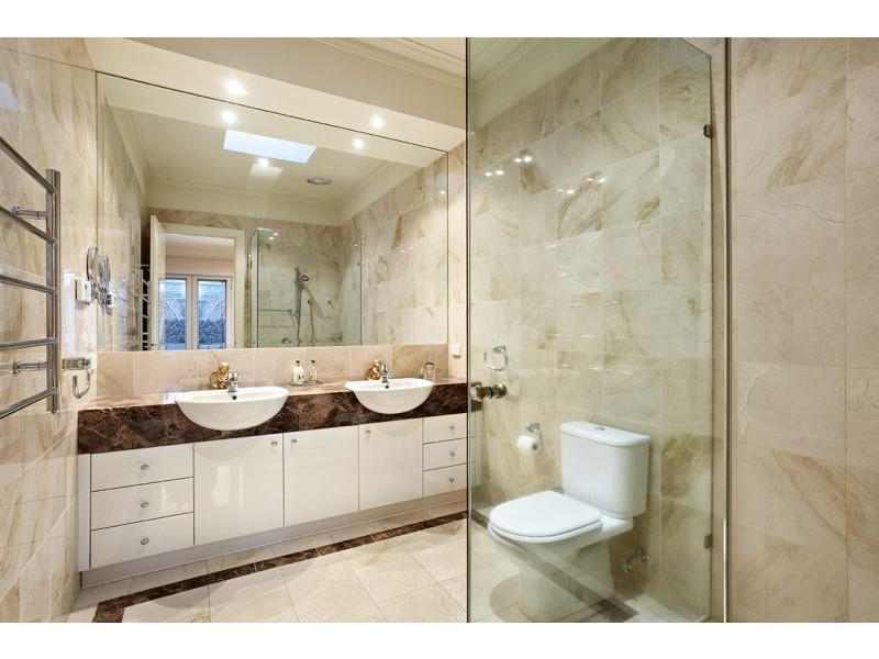 62A Alexandra Avenue, Canterbury VIC 3126