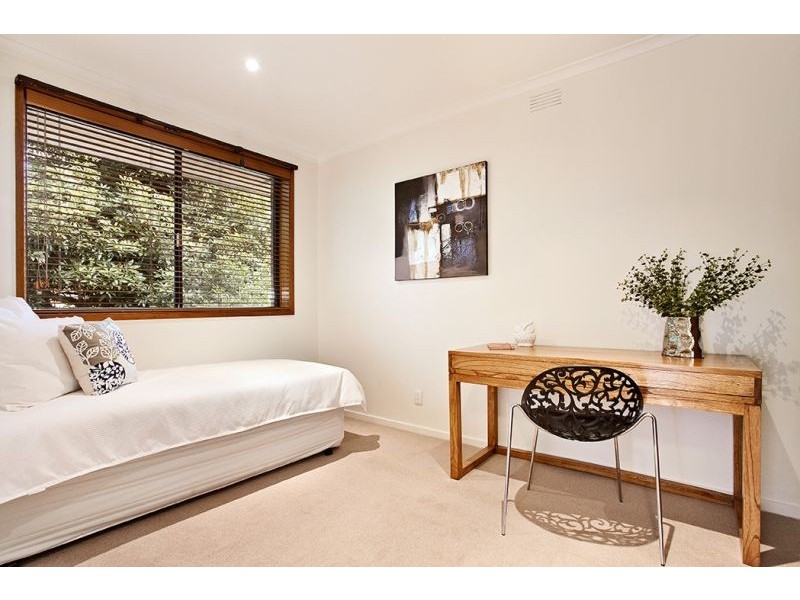 2/3 Suffolk Road, Surrey Hills VIC 3127