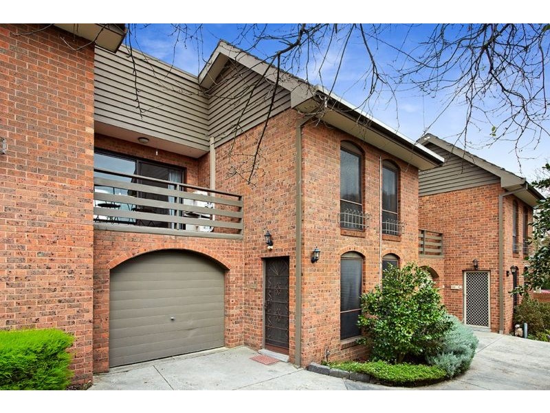 2/3 Suffolk Road, Surrey Hills VIC 3127