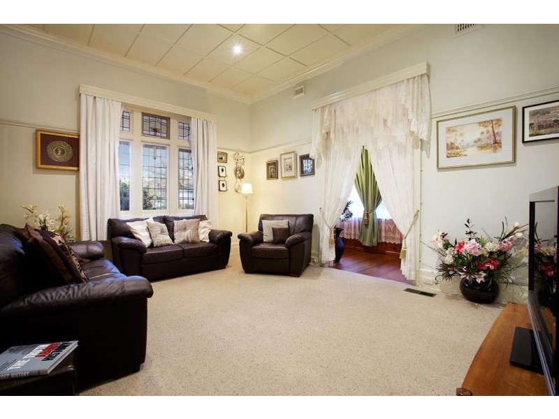 28 Park Road, Surrey Hills VIC 3127