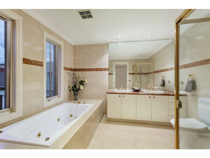 10 Kaleno View, Balwyn VIC 3103
